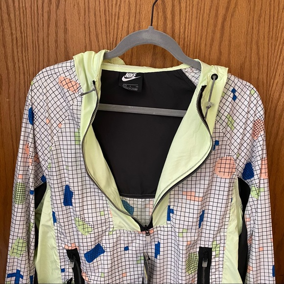 NWT Nike Loose Fit Pullover Jacket | Women’s Small - Picture 5 of 13